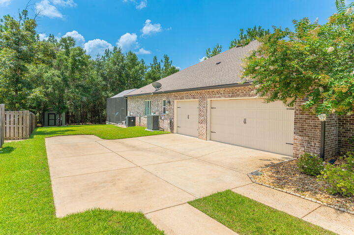 Property Photo:  1522 Mill Creek Drive  FL 32531 