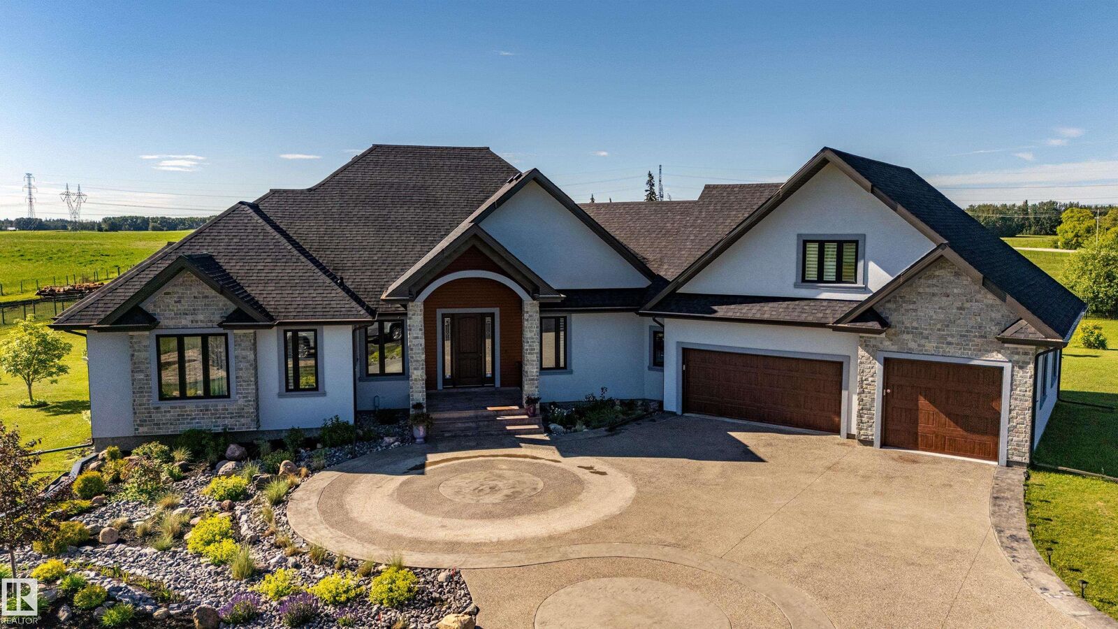 Property Photo:  52025 Rge Road 272  AB T7X 3N1 