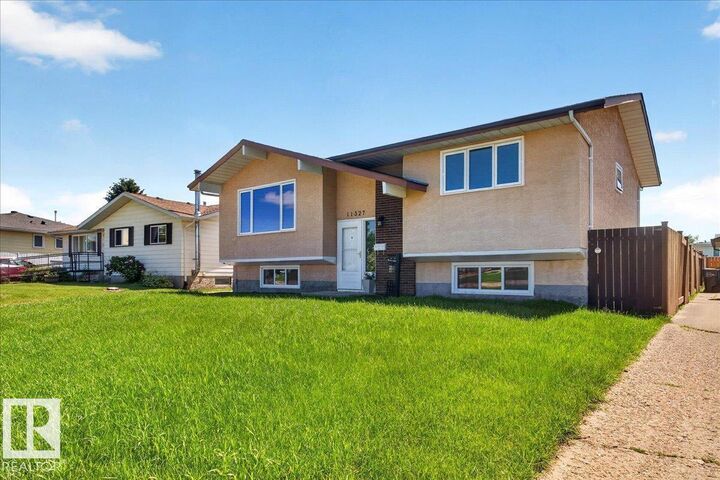 Property Photo:  11327 165 Avenue NW  AB T5X 3V8 