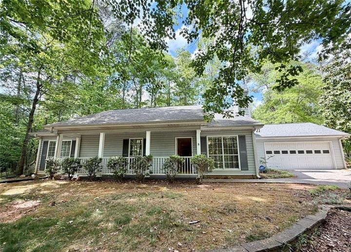 Property Photo: 7304 Tara Drive GA 30180