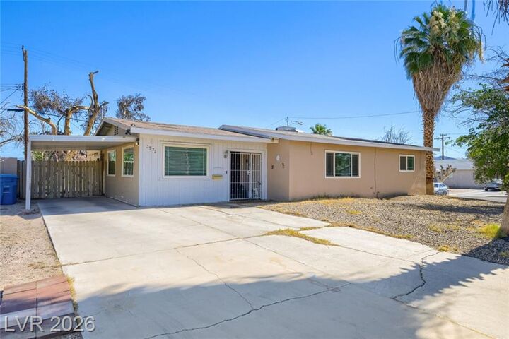 Property Photo:  3572 Regents Circle  NV 89121 