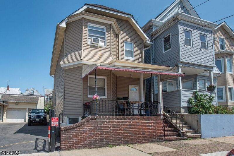 Property Photo: 1029 E 19th St NJ 07501