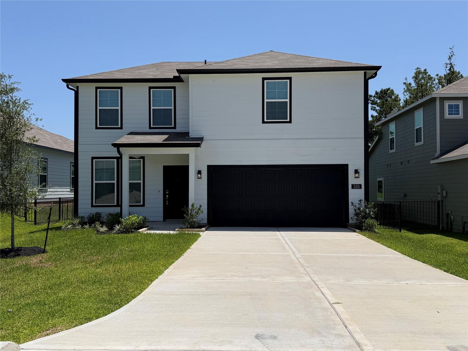 Property Photo:  533 Shoreview Drive  TX 77303 