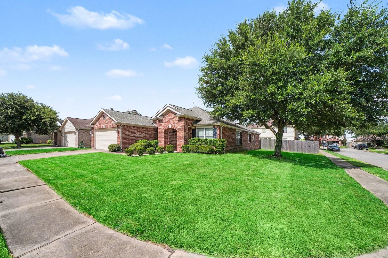 Property Photo: 21427 E Blooming Rock Lane TX 77379