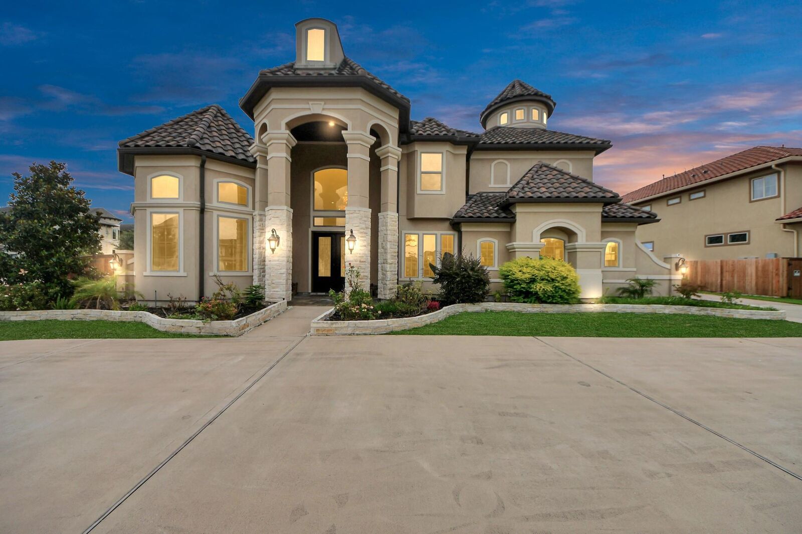 Property Photo: 18111 Dockside Landing Drive TX 77433