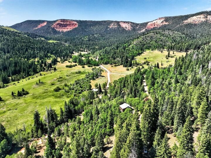 Property Photo:  1545 N Squirrel Dr  UT 84762 