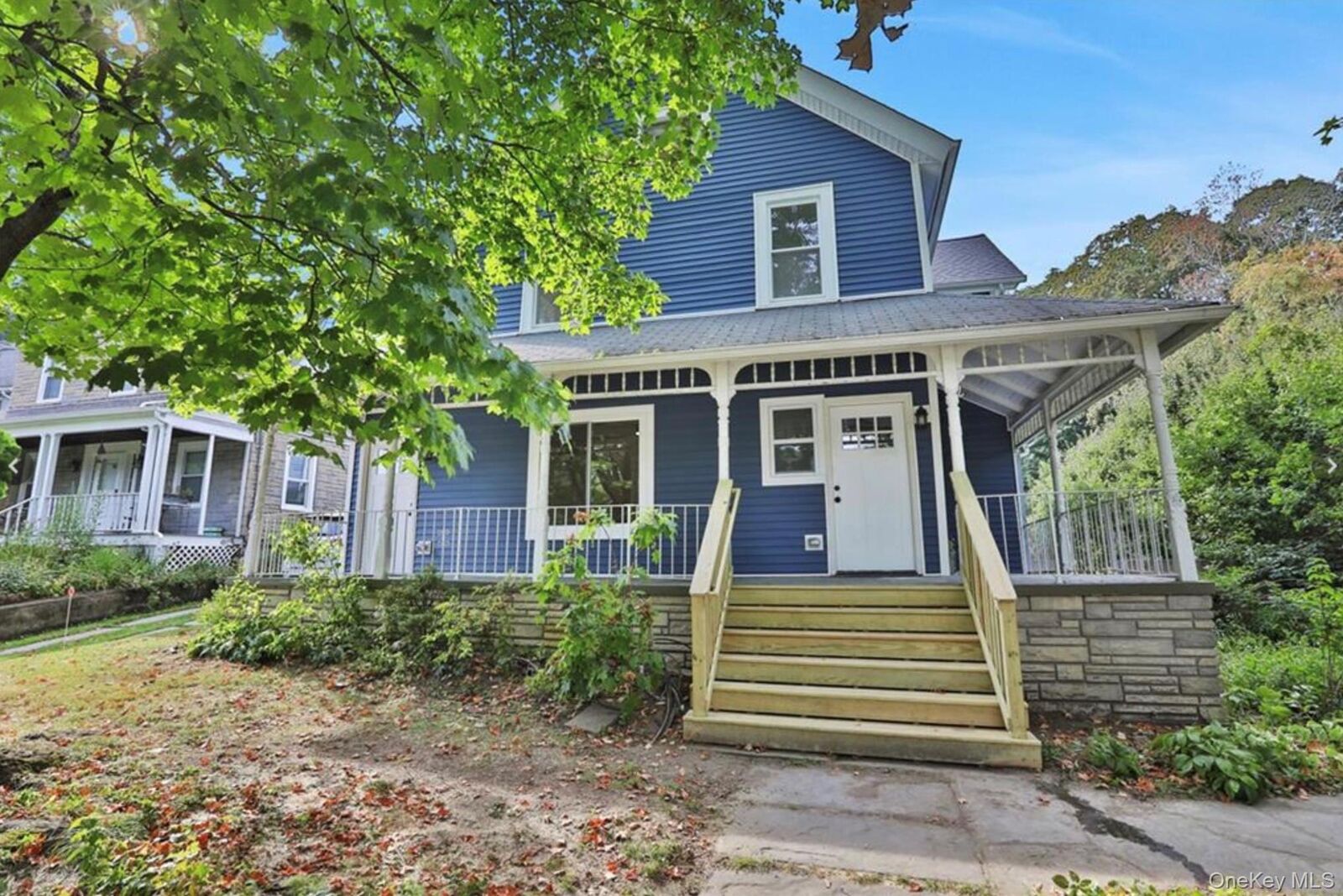 Property Photo:  27 Tioronda Avenue Apartment #2  NY 12508 