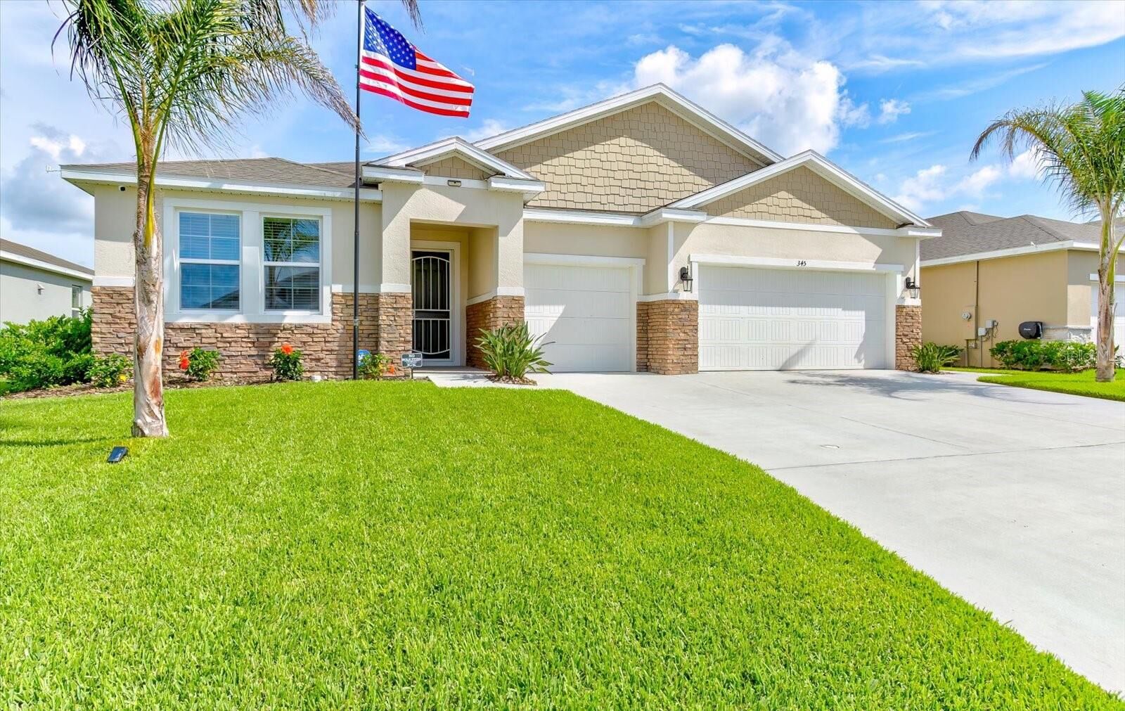 Property Photo:  345 E Merimont Lane  FL 32174 
