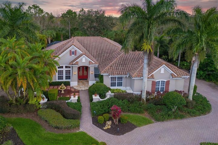 Property Photo:  10006 Discovery Terrace  FL 34212 