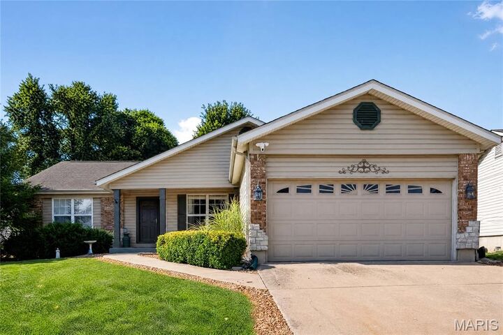 Property Photo:  11 Eagle Chase Court  MO 63376 