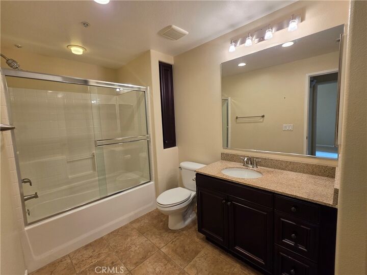Property Photo:  3352 Watermarke  CA 92612 