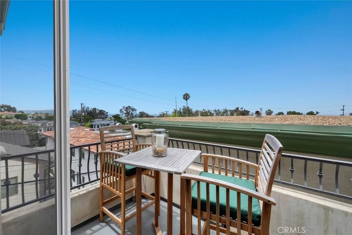 Property Photo:  614 Manhattan Beach Boulevard  CA 90266 