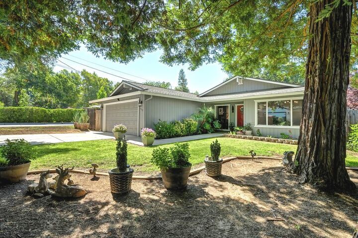 Property Photo: 5112 Kovanda Avenue CA 95608