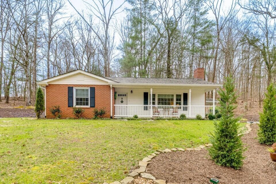 Property Photo:  2270 Worth Lane NW  TN 37310 