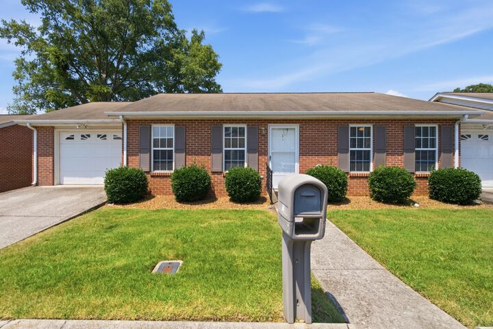 Property Photo: 126 Middleton Ct TN 37388