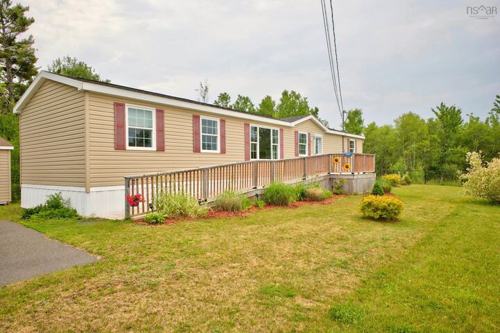 Property Photo: 1047 Glen Forest Drive NS B0K 2A0