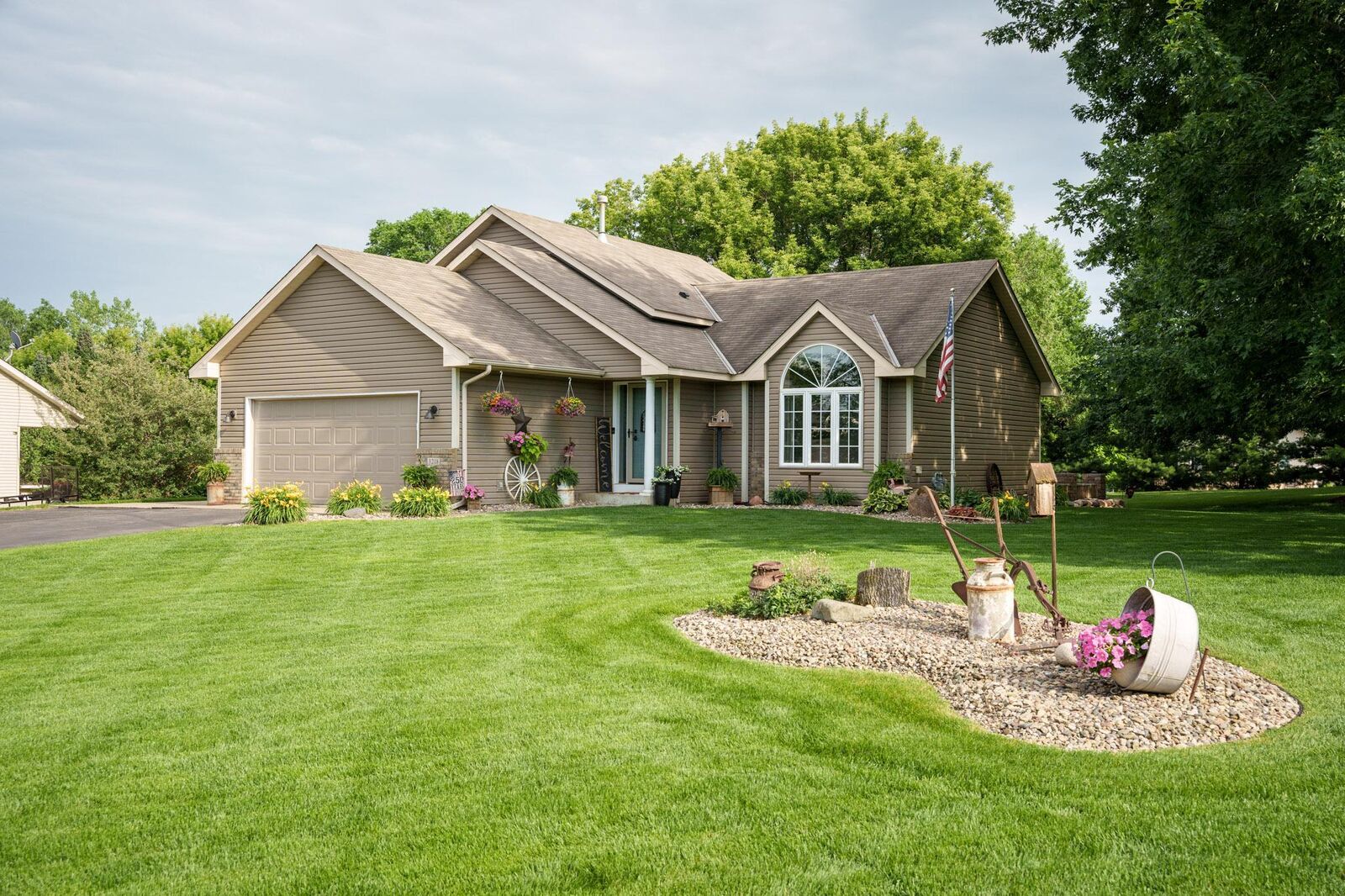 Property Photo: 3218 198th Street W MN 55024
