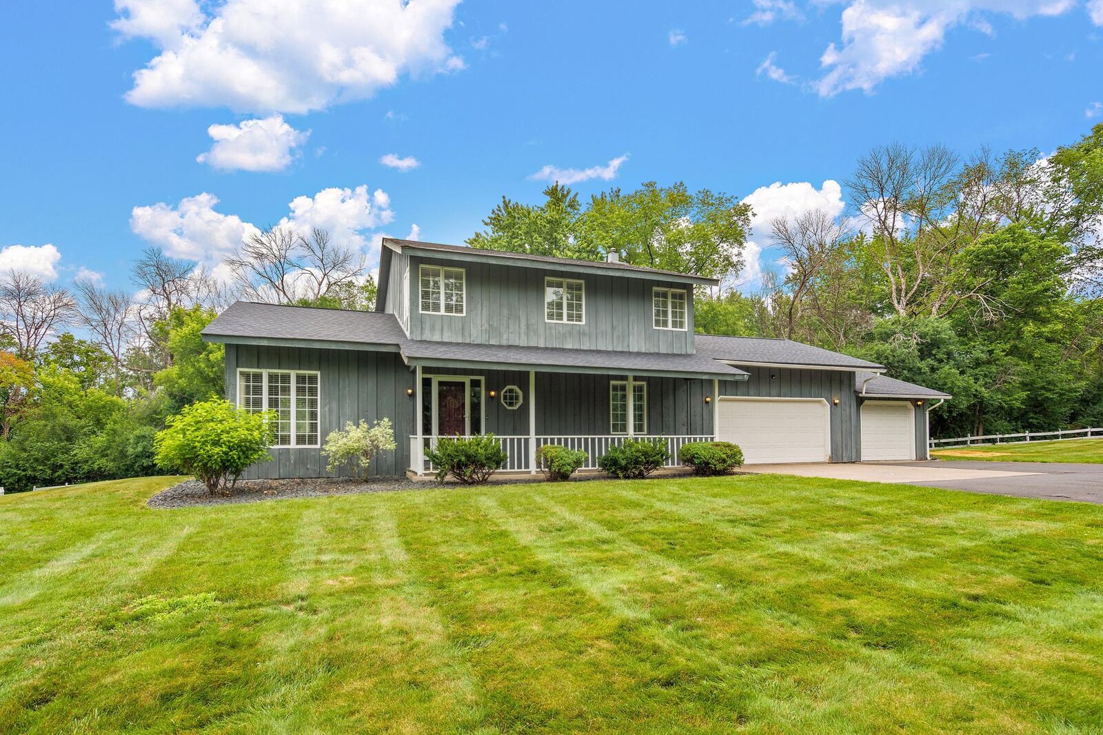 Property Photo: 698 Badlands Road WI 54016