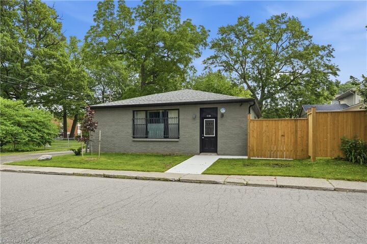 Property Photo: 5196 Fourth Avenue ON L2E 1P4