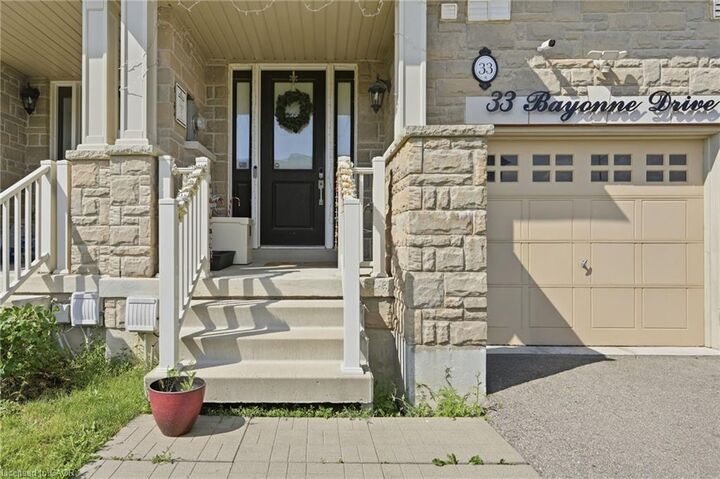 Property Photo:  33 Bayonne Drive  ON L8J 0L2 