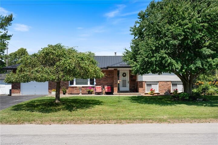 25 Lakeview Avenue — photo 1