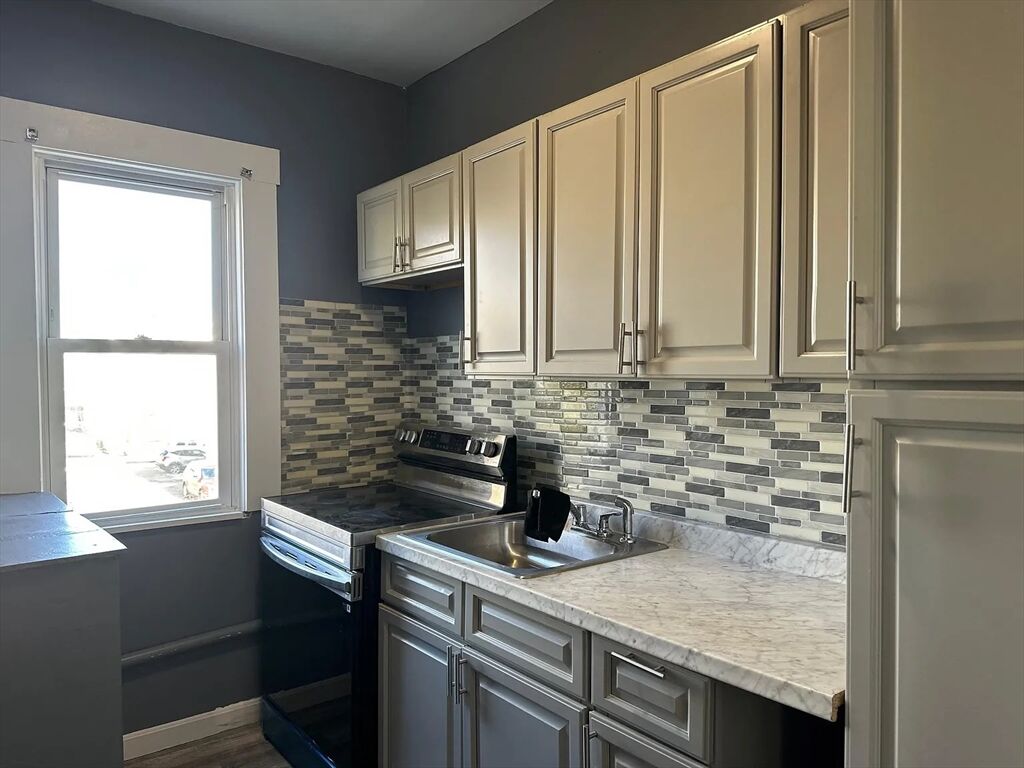 Property Photo:  175 Phillips Ave 2  MA 02746 