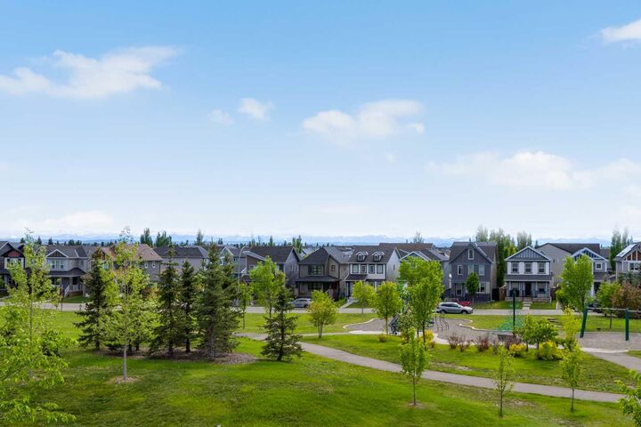 Property Photo: 755 Copperpond Boulevard SE 5309 AB T2Z 4R2