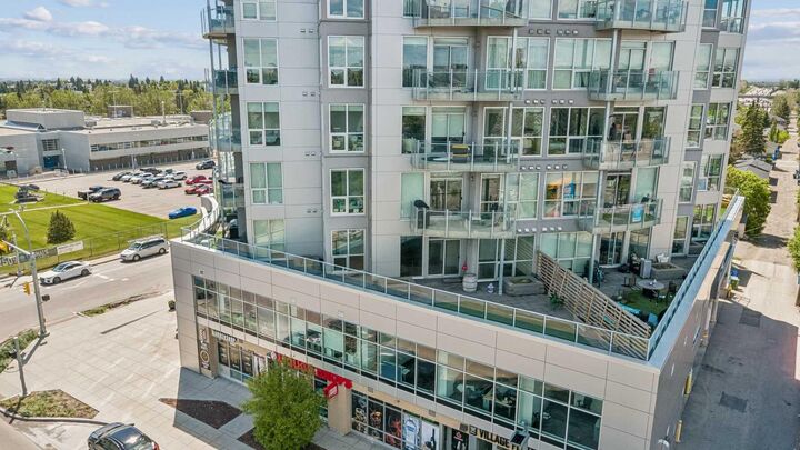 Property Photo: 2505 17 Avenue SW 302 AB T3E 7V3