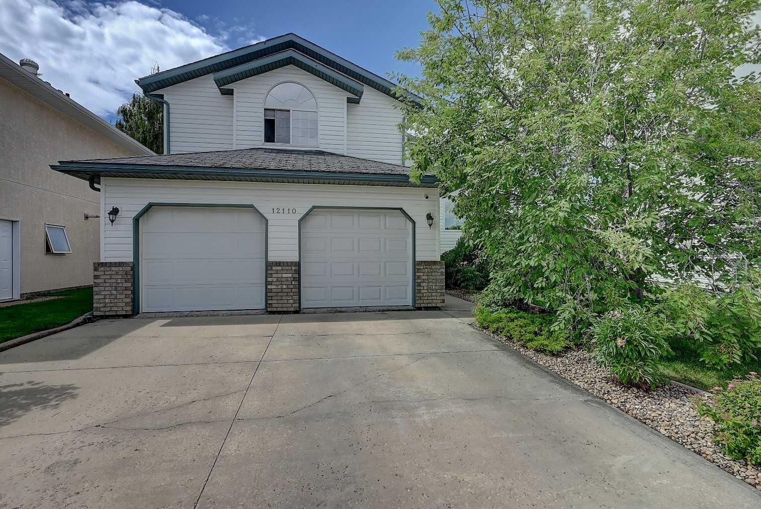Property Photo:  12110 105A Street  AB T8V 7N4 