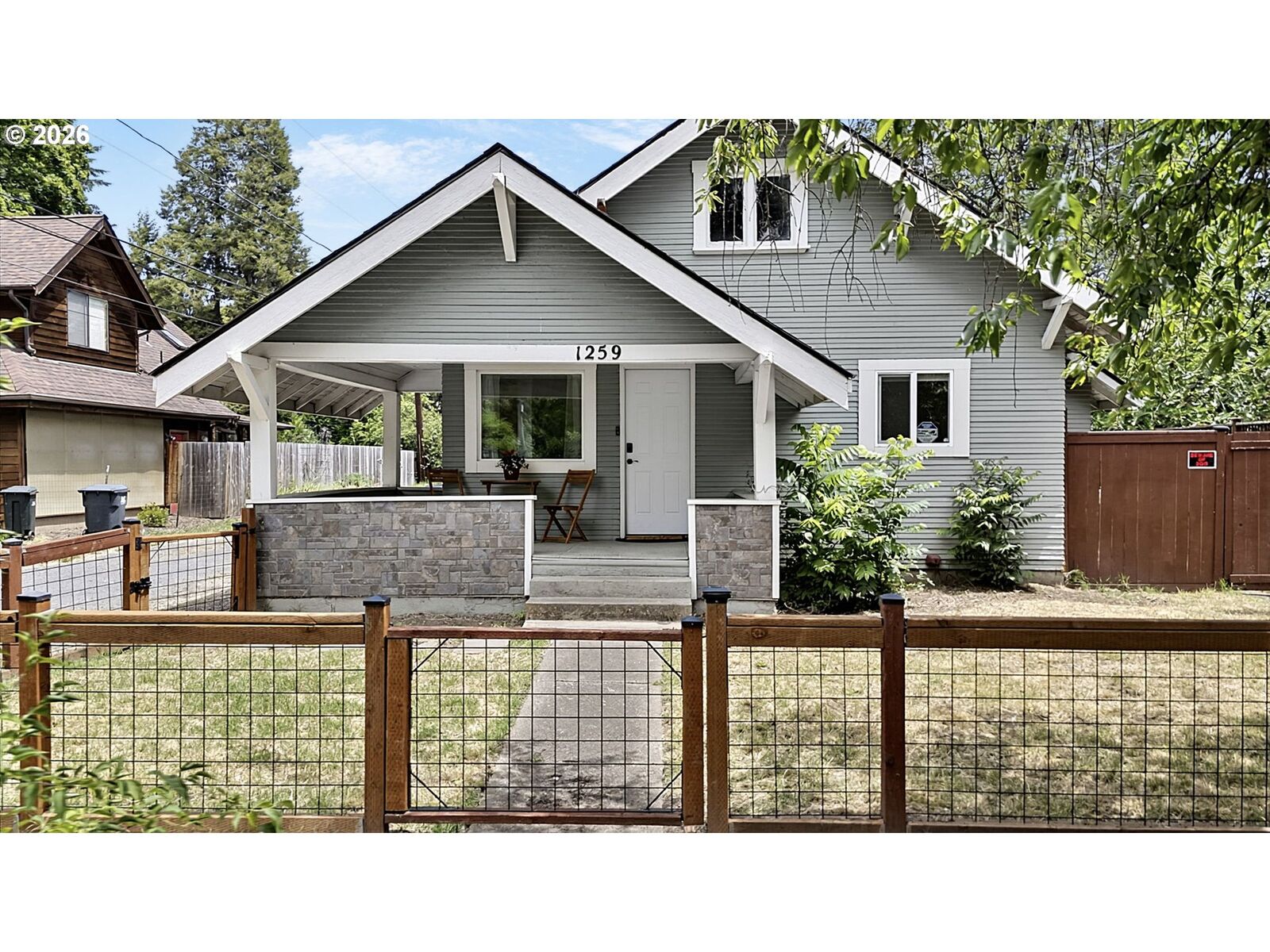 Property Photo: 1259 Monroe St OR 97402