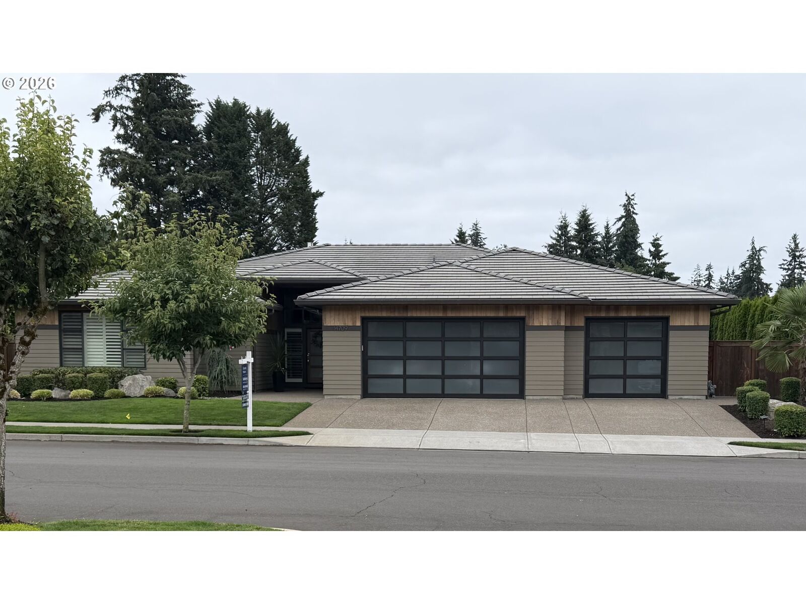 Property Photo:  14709 NE 10th St  WA 98684 