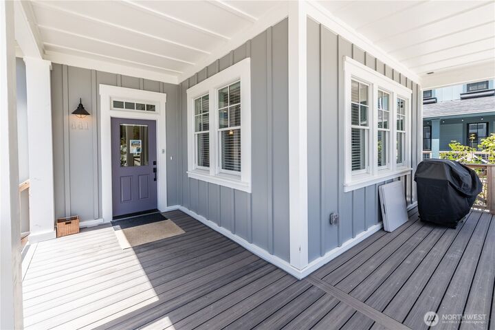 Property Photo:  441 E Compass Street  WA 98571 