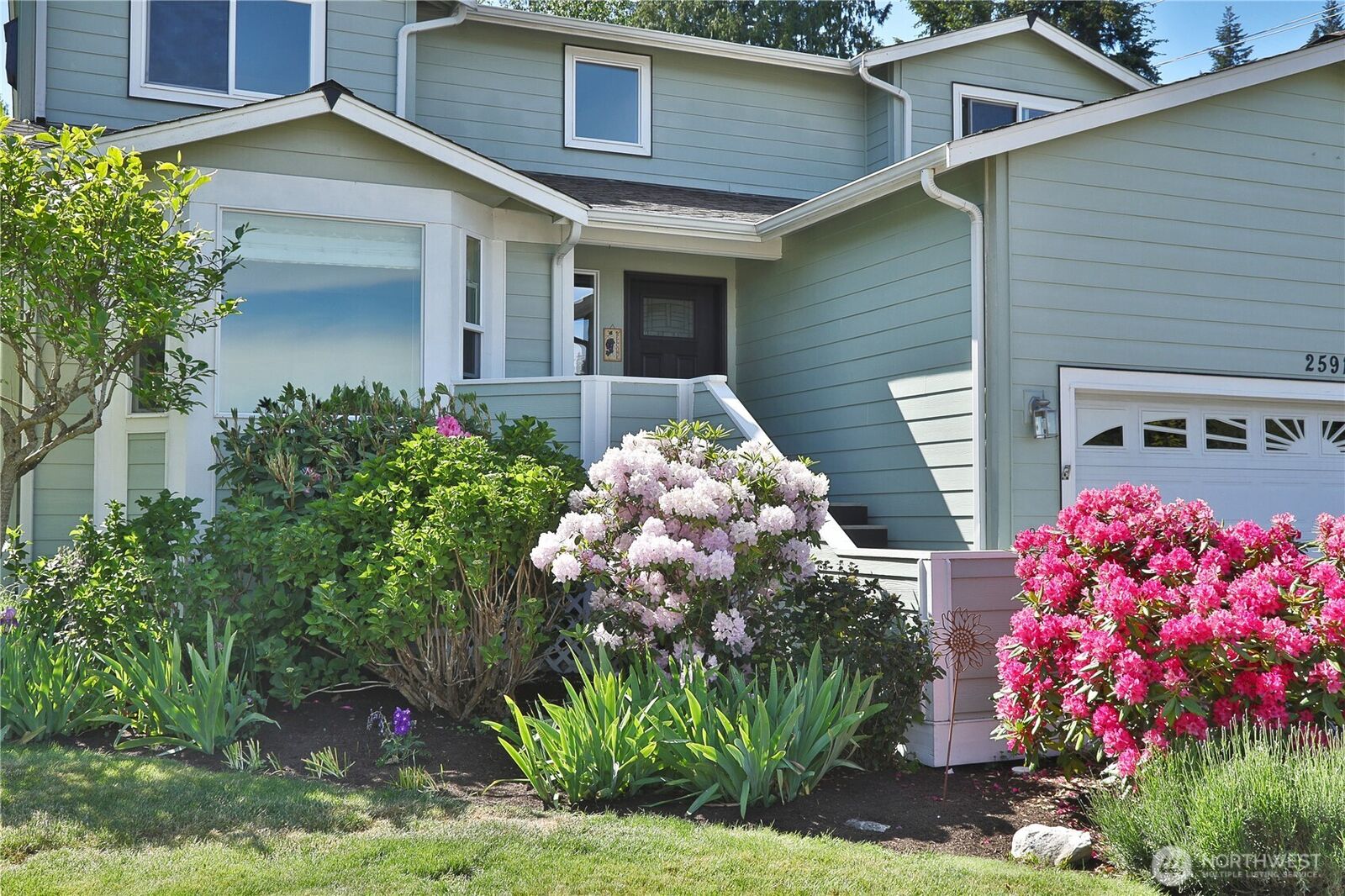 Property Photo: 2591 Hillis Drive WA 98260