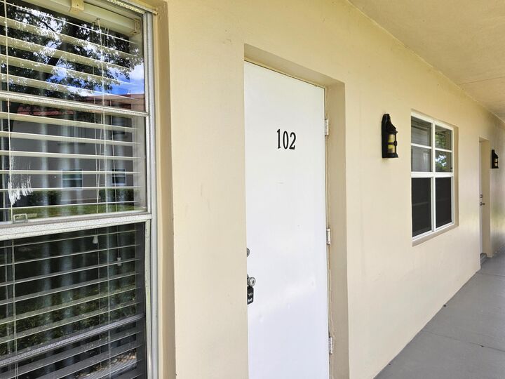 Property Photo:  31 Pine Arbor Lane  FL 32962 
