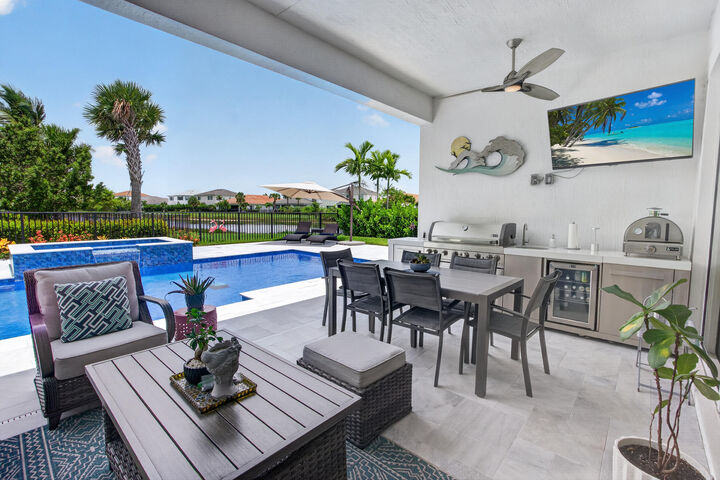 Property Photo: 12203 Waterstone Circle FL 33412