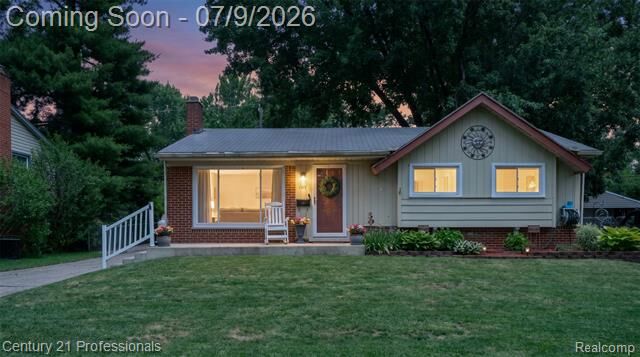 Property Photo:  1153 Gault Drive N  MI 48198 