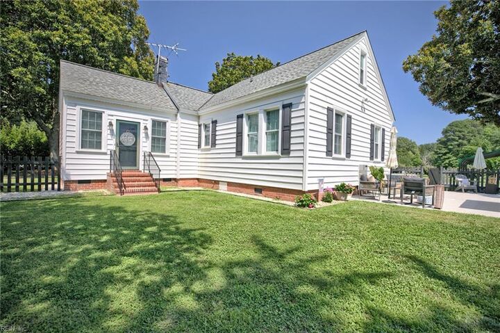 Property Photo:  2750 New Point Comfort Hwy  VA 23138 