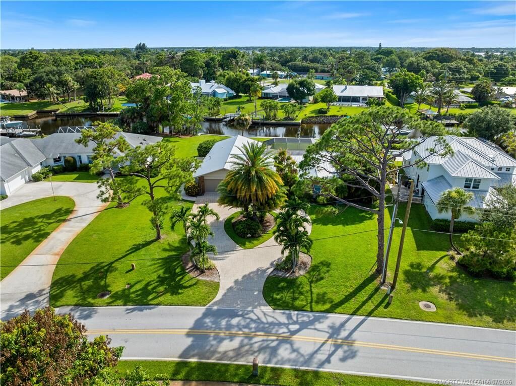 Property Photo:  1310 NW Lakeside Trail  FL 34994 