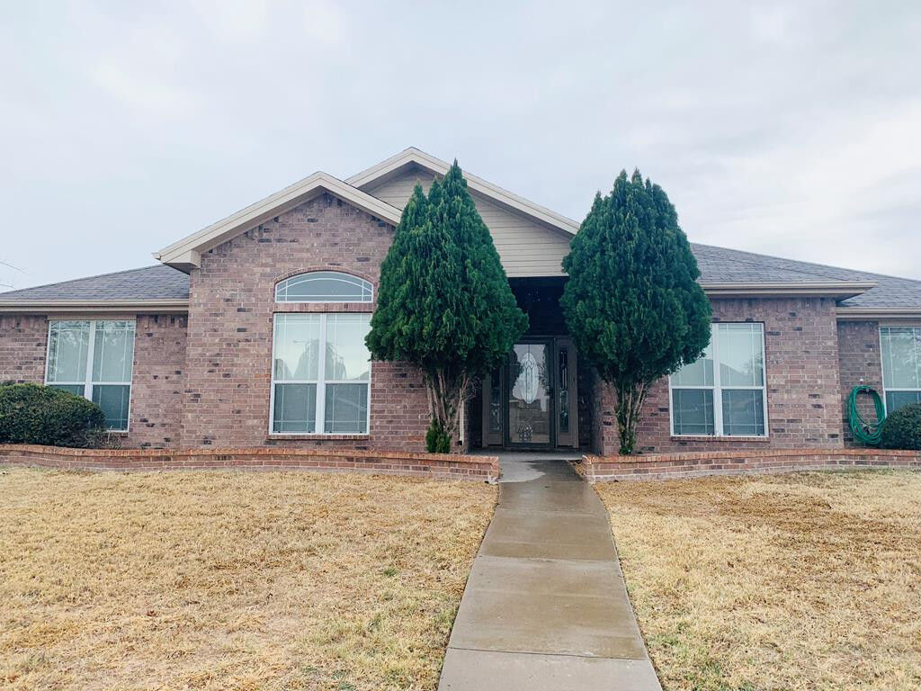 Property Photo: 6009 La Vaca Street TX 76904