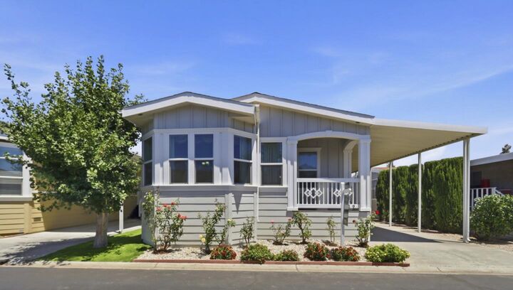 Property Photo:  819 Villa Teresa Way 819  CA 95123 