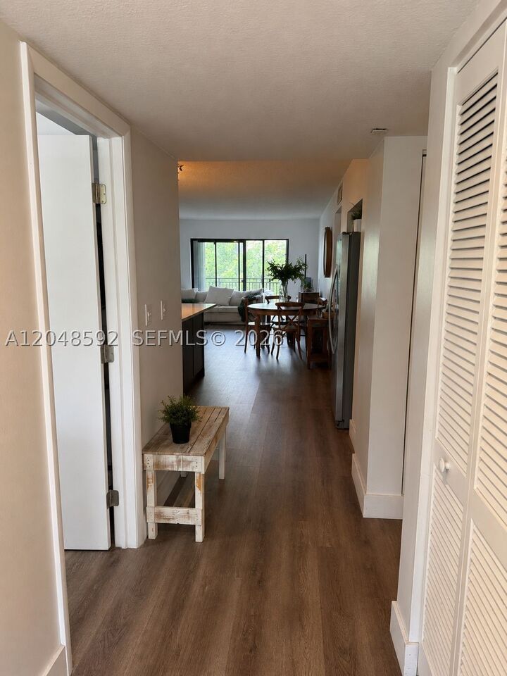 Property Photo: 16171 Blatt Blvd 412 FL 33326