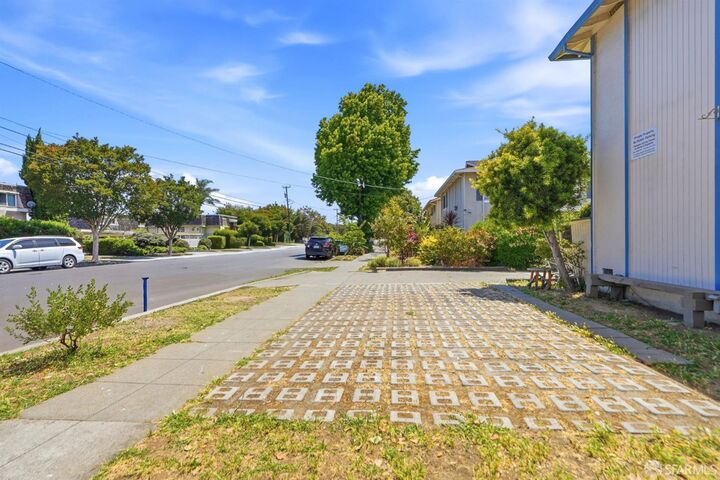 Property Photo:  2108 Aldengate Way  CA 94545 