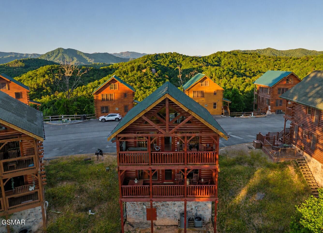 Property Photo: 2819 White Oak Ridge Lane TN 37862