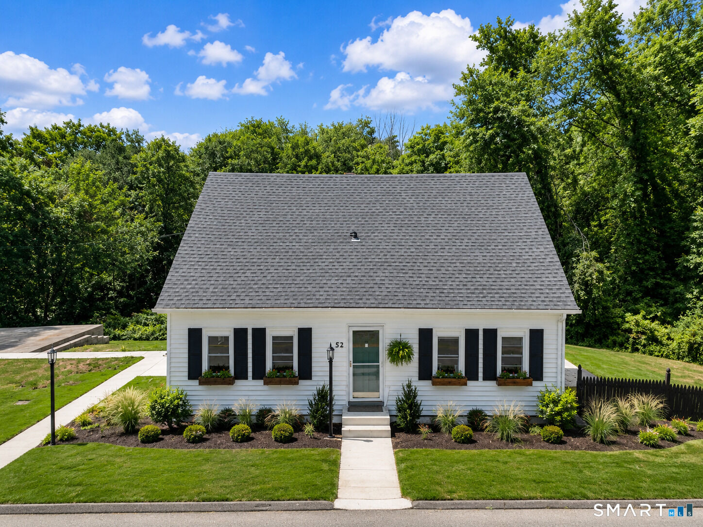Property Photo:  52 Walnut Hill Road  CT 06333 