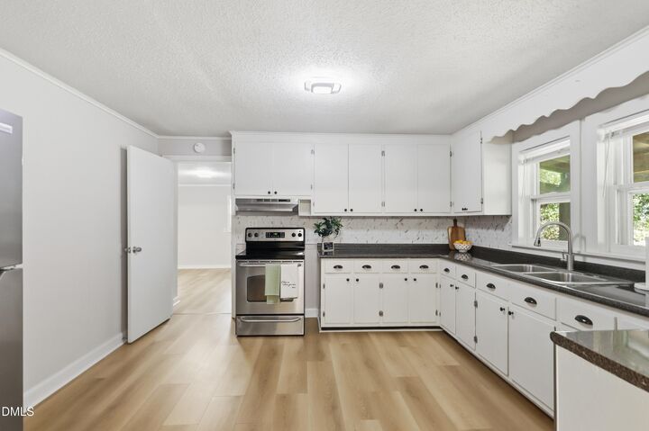 Property Photo: 429 S Cross Street NC 27596