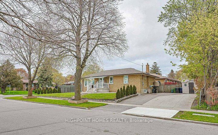 Property Photo: 3 Mozart Avenue ON M1K 2V8