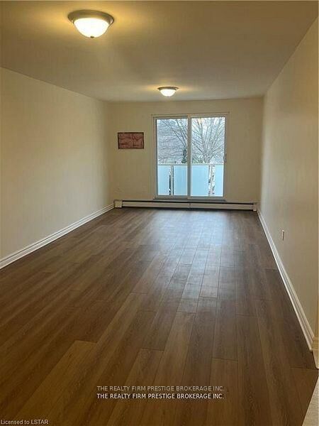 Property Photo:  583 Mornington Avenue 211  ON N5Y 3E9 