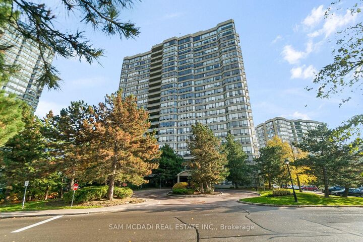 24 Hanover Road 2205 — photo 1