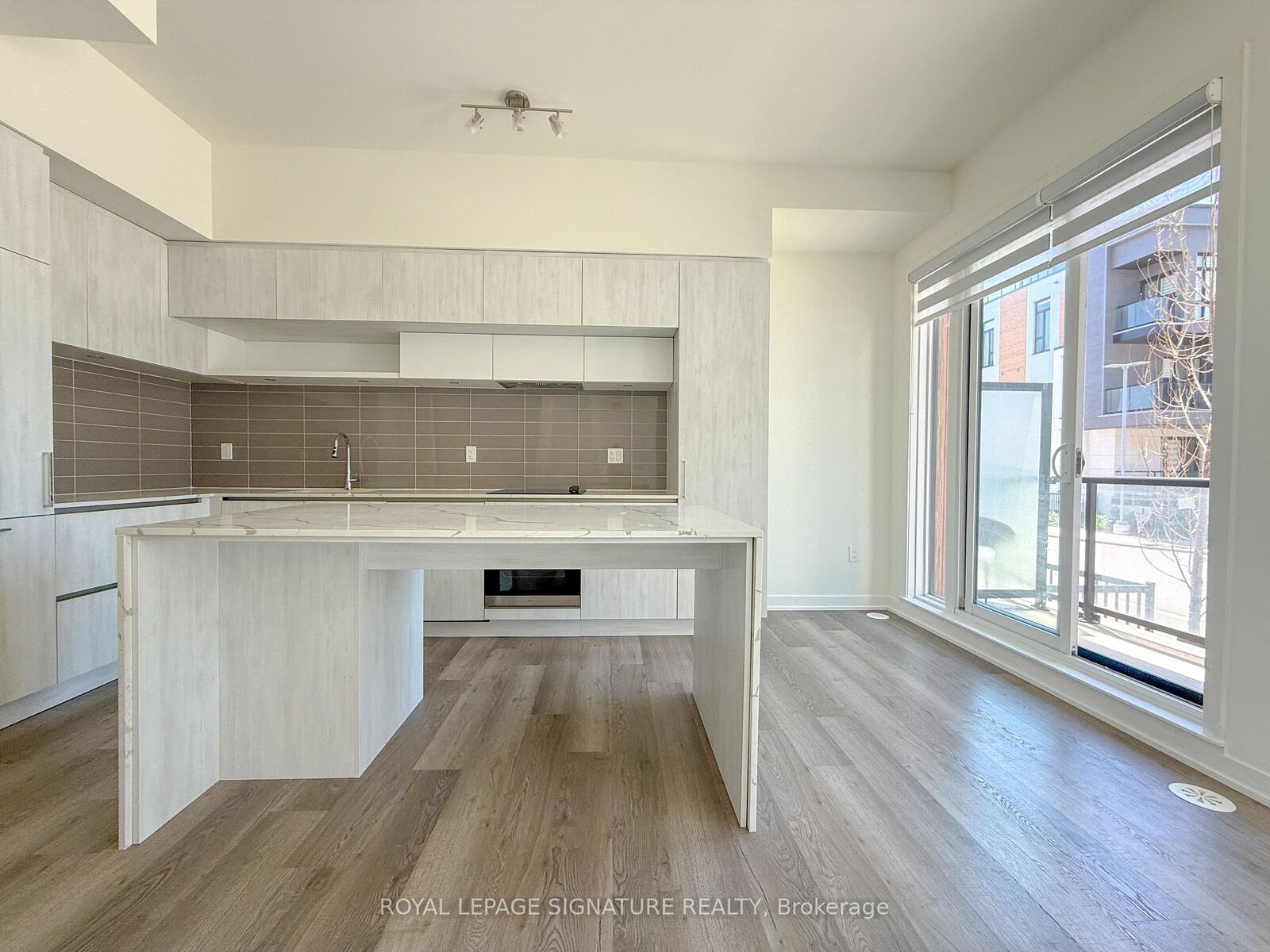 Property Photo:  5 Steckley House Lane 705  ON L4S 0N2 