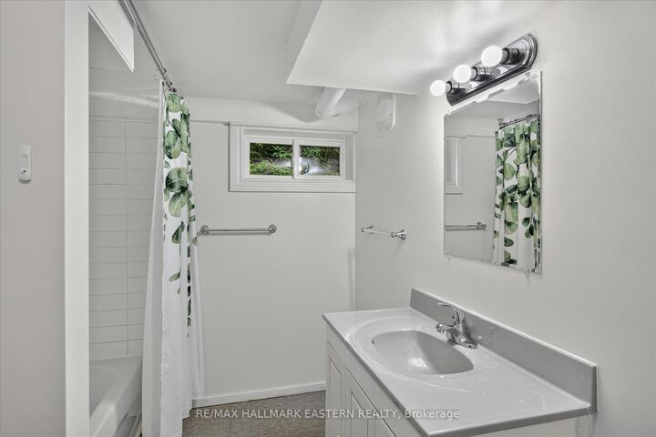 Property Photo: 475 Aylmer Street N ON K9H 3W3